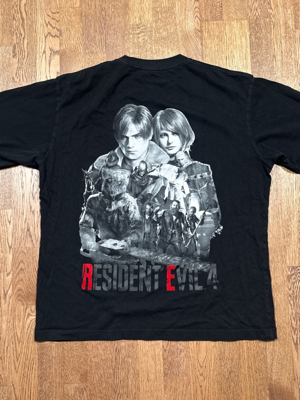 Uniqlo UT Resident Evil 4 CAPCOM 40th Anniversary Kosuke Kawamura T Shirt Mens L